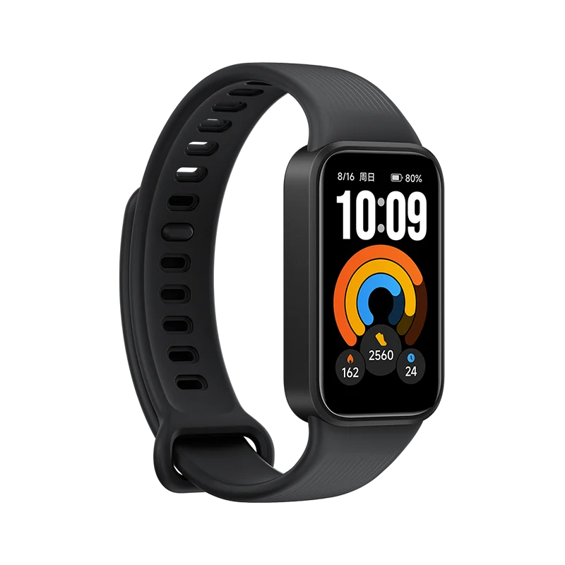 Чёрный фитнес-браслет Redmi Band 4 с прямоугольным экраном, на котором показаны время и кольца активности